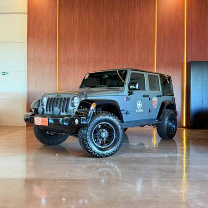 JEEP WRANGLER 3.6 UNLIMITED SPORT 4X4 V6 GASOLINA 4P AUTOMÁTICO JEEP WRANGLER 3.6 UNLIMITED SPORT 4X4 V6 GASOLINA 4P AUTOMÁTICO